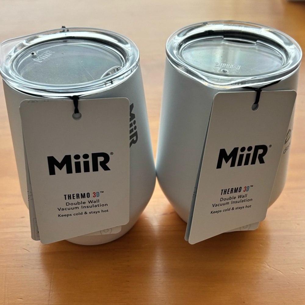 Set of two MiiR White Insulated Wine Tumblers 10oz